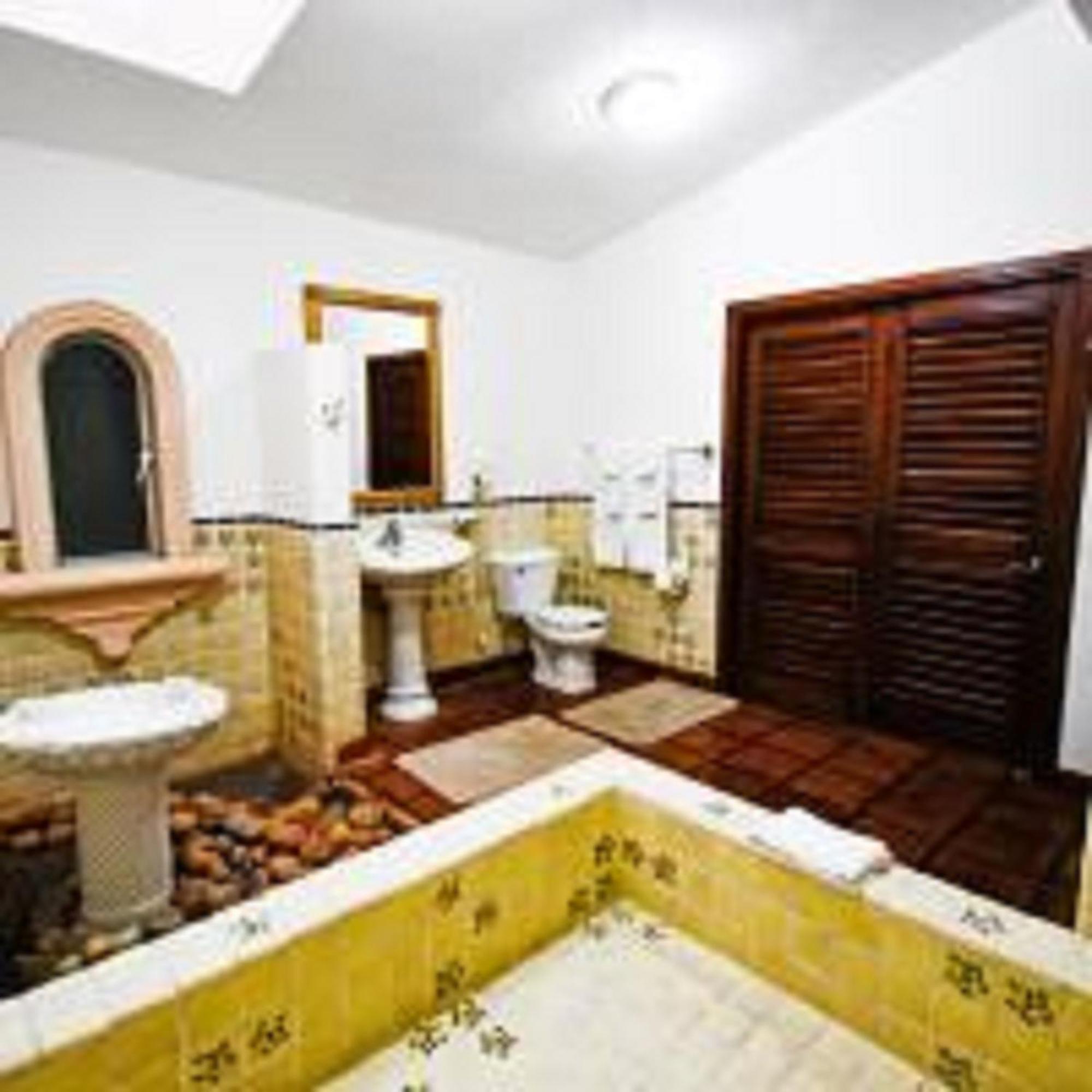 Collection O Casa Bella Hotel Boutique, カボ・サン・ルーカス エクステリア 写真