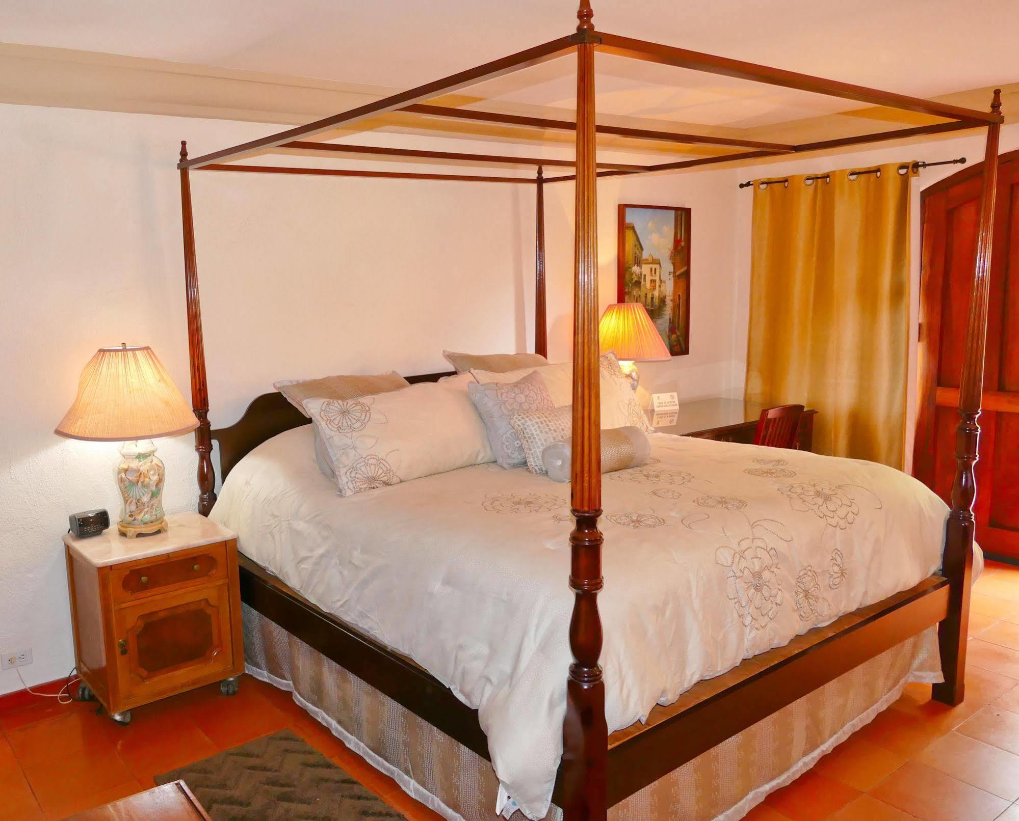 Collection O Casa Bella Hotel Boutique, カボ・サン・ルーカス エクステリア 写真